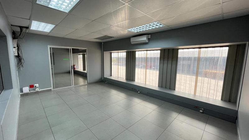 To Let commercial Property for Rent in Greenbushes Eastern Cape